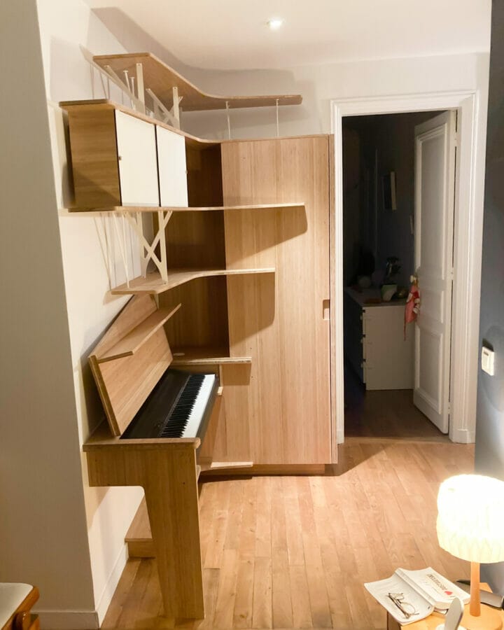 Music corner - Cloakroom with built-in piano